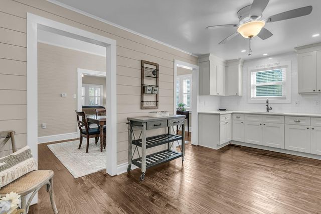 4454 Cottageville Highway, Round O, SC 29474