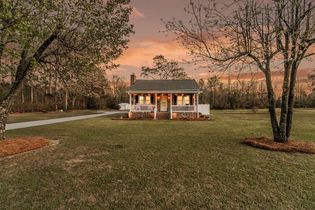 4454 Cottageville Highway, Round O, SC 29474