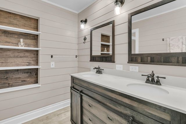 4454 Cottageville Highway, Round O, SC 29474