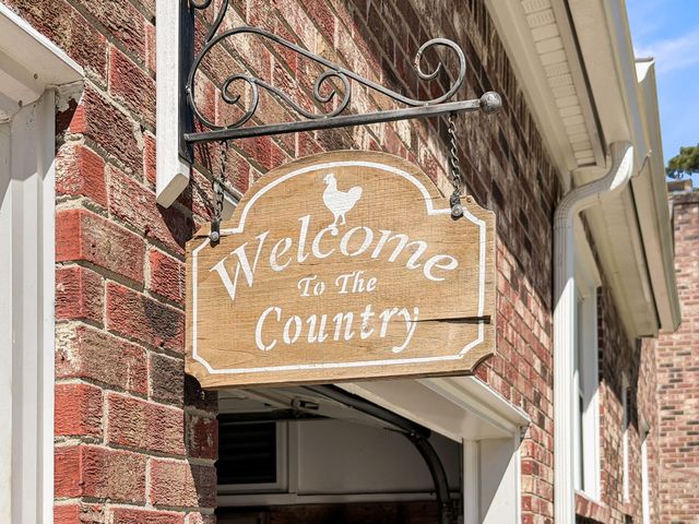 4454 Cottageville Highway, Round O, SC 29474