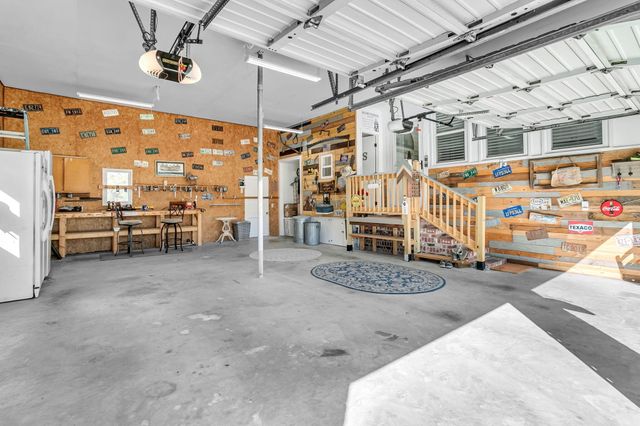 4454 Cottageville Highway, Round O, SC 29474