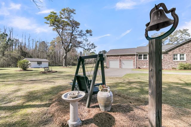 4454 Cottageville Highway, Round O, SC 29474