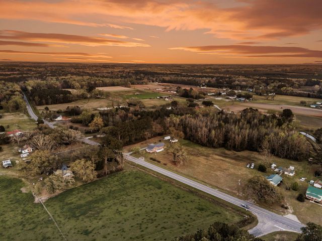 4454 Cottageville Highway, Round O, SC 29474