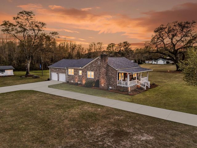 4454 Cottageville Highway, Round O, SC 29474