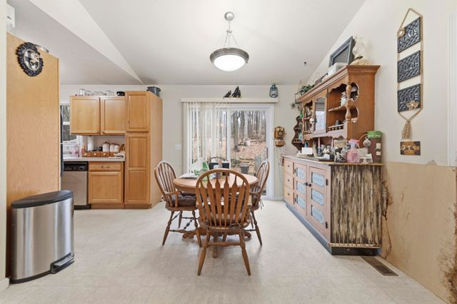 19827 Williamsville Road, Gregory, MI 48137