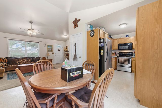 19827 Williamsville Road, Gregory, MI 48137