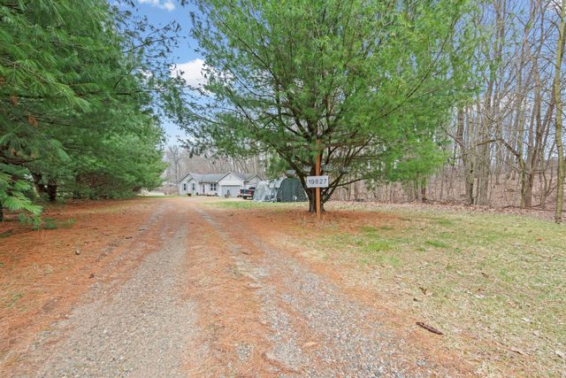 19827 Williamsville Road, Gregory, MI 48137
