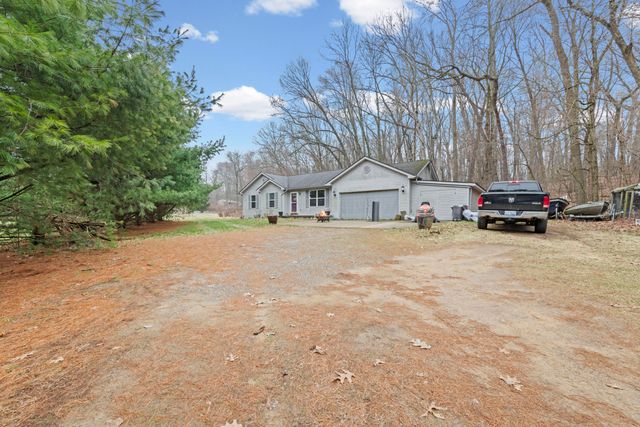 19827 Williamsville Road, Gregory, MI 48137