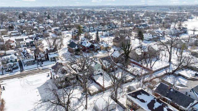 5272 Maplewood Street, Detroit, MI 48204