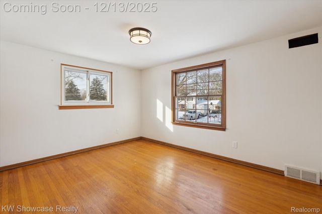 5241 S Pebblecreek Road, West Bloomfield Charter Township, MI 48322