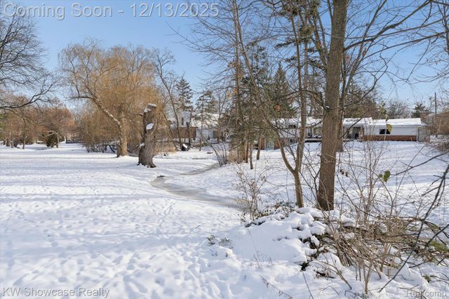 5241 S Pebblecreek Road, West Bloomfield Charter Township, MI 48322