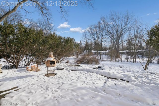 5241 S Pebblecreek Road, West Bloomfield Charter Township, MI 48322