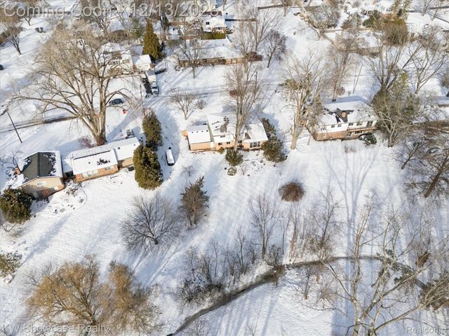 5241 S Pebblecreek Road, West Bloomfield Charter Township, MI 48322