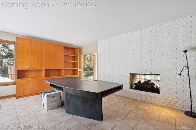 5241 S Pebblecreek Road, West Bloomfield Charter Township, MI 48322