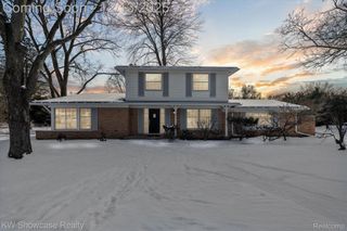 5241 S Pebblecreek Road, West Bloomfield Charter Township, MI 48322