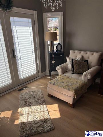 1041 Huntington Dr, Hartsville, SC 29550