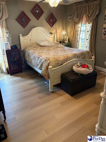 1041 Huntington Dr, Hartsville, SC 29550