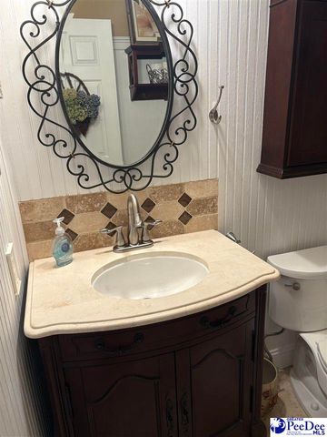 1041 Huntington Dr, Hartsville, SC 29550