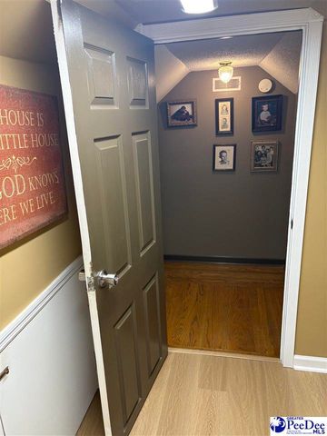 1041 Huntington Dr, Hartsville, SC 29550