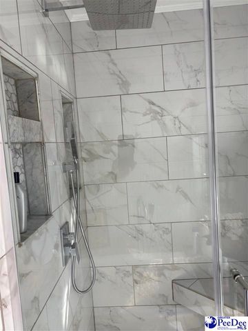 1041 Huntington Dr, Hartsville, SC 29550