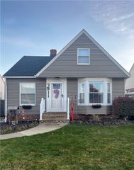 7911 Bertha Avenue, Parma, OH 44129