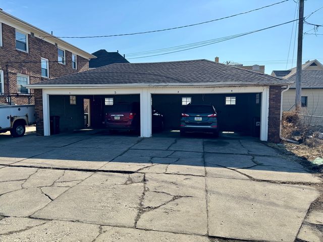 2612 Harrison Street, Davenport, IA 52803