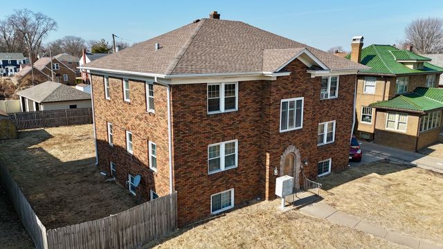 2612 Harrison Street, Davenport, IA 52803