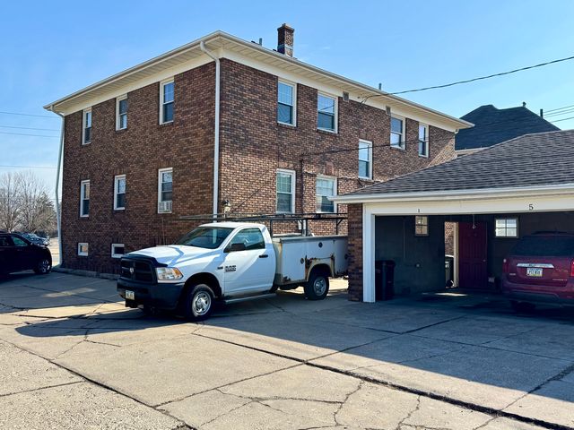 2612 Harrison Street, Davenport, IA 52803