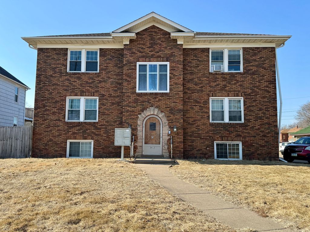 2612 Harrison Street, Davenport, IA 52803