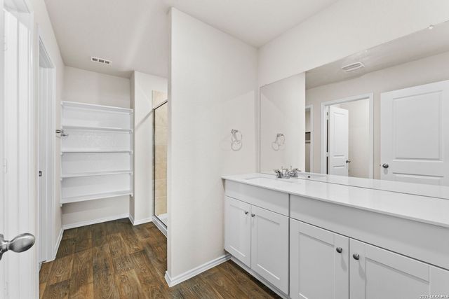 5834 Hartley Home, San Antonio, TX 78253