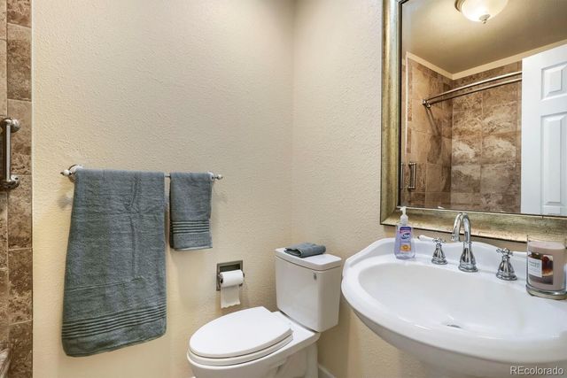 11410 E Bates Court, Aurora, CO 80014
