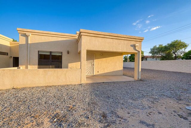 3201 Oakmount Drive SE, Rio Rancho, NM 87124