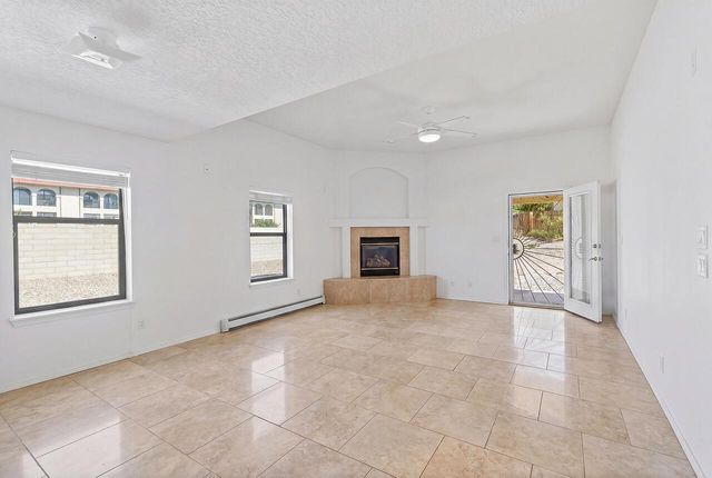 3201 Oakmount Drive SE, Rio Rancho, NM 87124