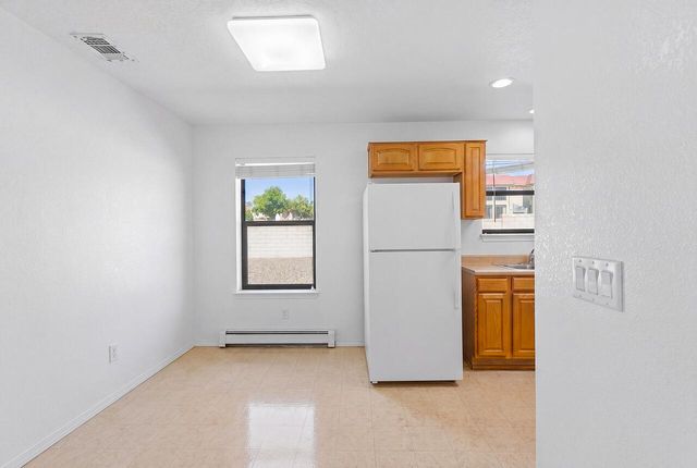 3201 Oakmount Drive SE, Rio Rancho, NM 87124
