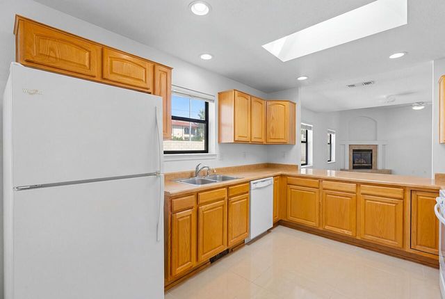 3201 Oakmount Drive SE, Rio Rancho, NM 87124