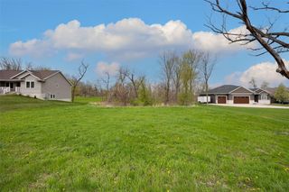 2048 20th Street NW, Cedar Rapids, IA 52405