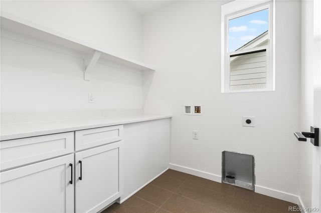 8850 Moonshimmer Trail, Littleton, CO 80125