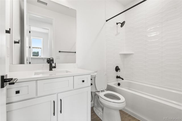 8850 Moonshimmer Trail, Littleton, CO 80125