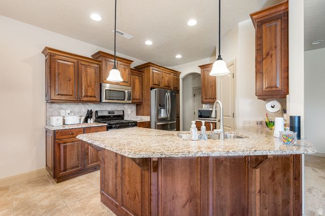 235 W 1725 S, Washington, UT 84780