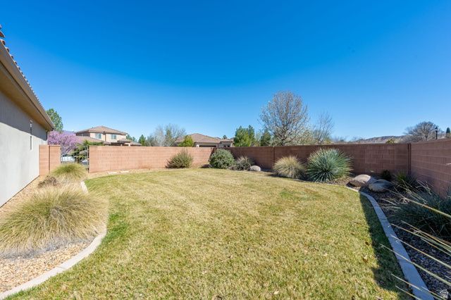 235 W 1725 S, Washington, UT 84780