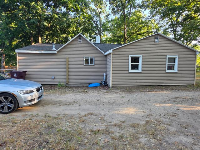 2048 S Mill Iron Road, Muskegon Twp, MI 49442