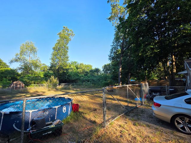 2048 S Mill Iron Road, Muskegon Twp, MI 49442