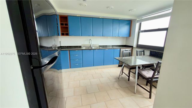 456 Poinciana Island dr 1620, Sunny Isles Beach, FL 33160