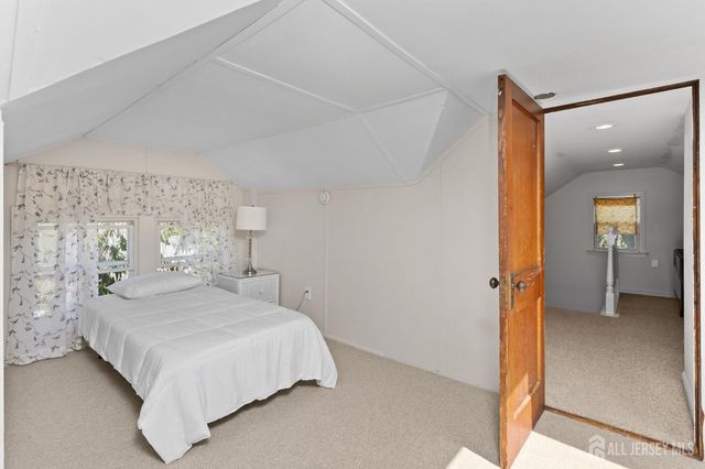9 Cornell Street, North Brunswick, NJ 08902