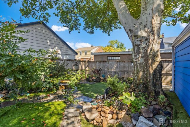 9 Cornell Street, North Brunswick, NJ 08902