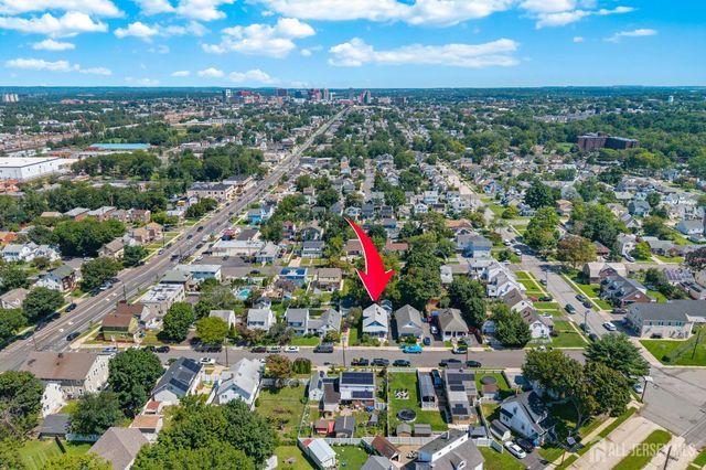 9 Cornell Street, North Brunswick, NJ 08902