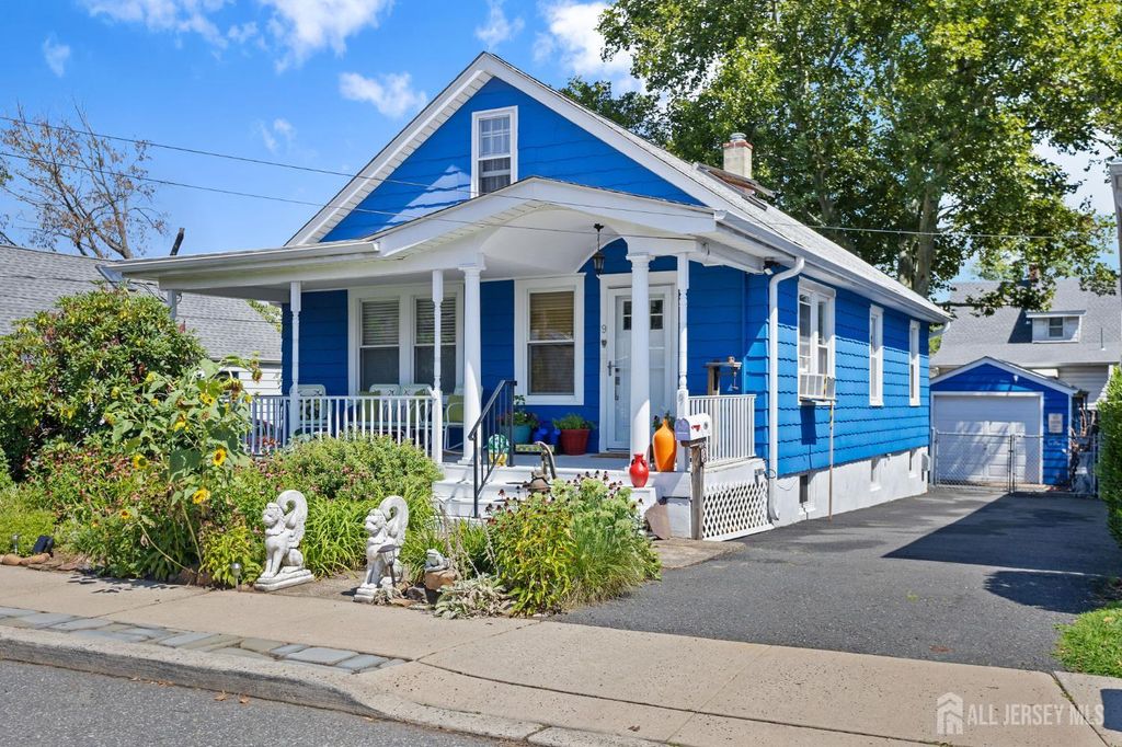 9 Cornell Street, North Brunswick, NJ 08902