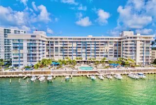 800 West Avenue 817, Miami Beach, FL 33139