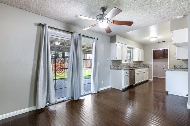 1607 Ashlan Avenue, Clovis, CA 93611