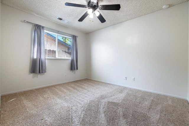 1607 Ashlan Avenue, Clovis, CA 93611